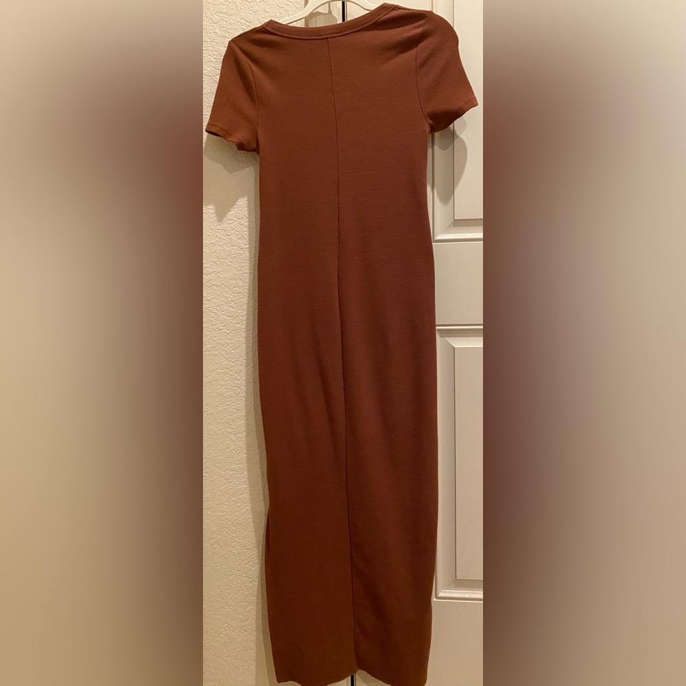 Cotton On ribbed short sleeve tee MIDI Dress in color Vintage Brown - Size M - Picture 5 of 14